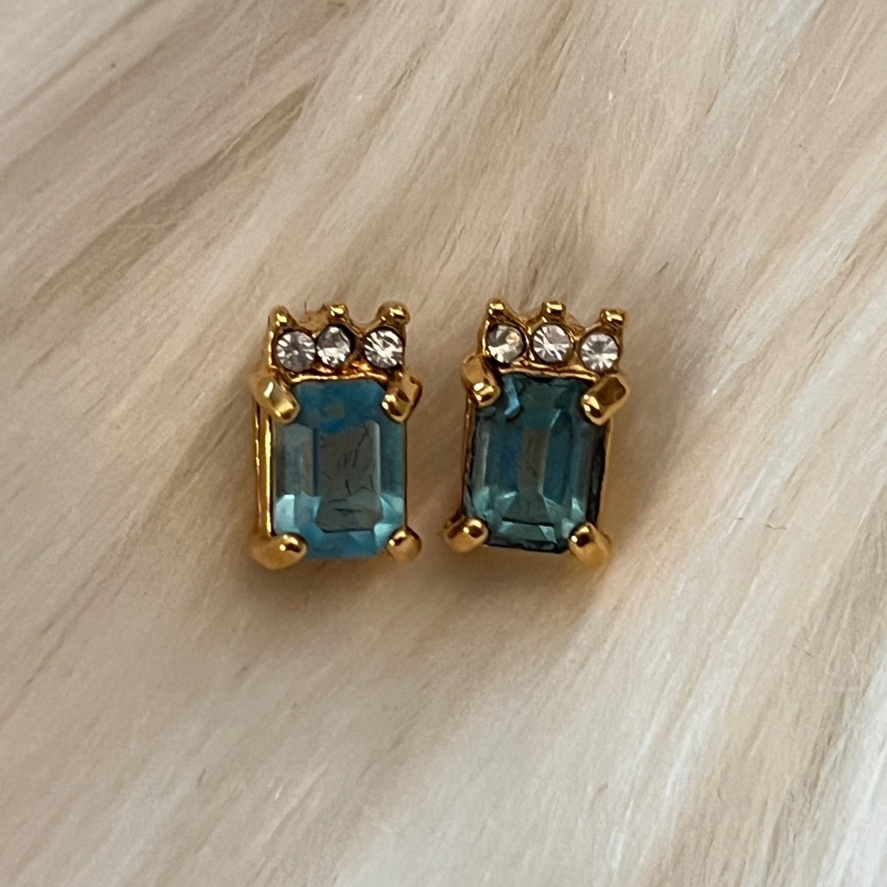 Elegant Gold and Blue Topaz Stud Earrings - Picture 2 of 5